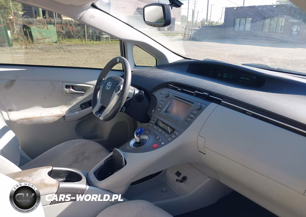 2015 Toyota Prius Three VIN:JTDKN3DU3F0438030 - 5