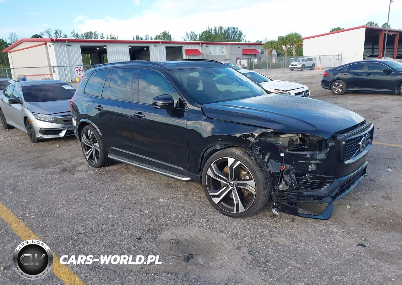 2022 Volvo Xc90 Recharge Plug-In Hybrid T8 R-Design 7 Passenger