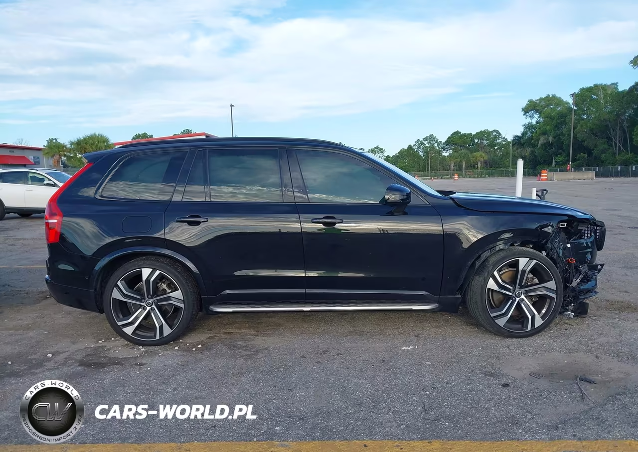 2022 Volvo Xc90 Recharge Plug-In Hybrid T8 R-Design 7 Passenger VIN:YV4BR0CM1N1777704 - 13