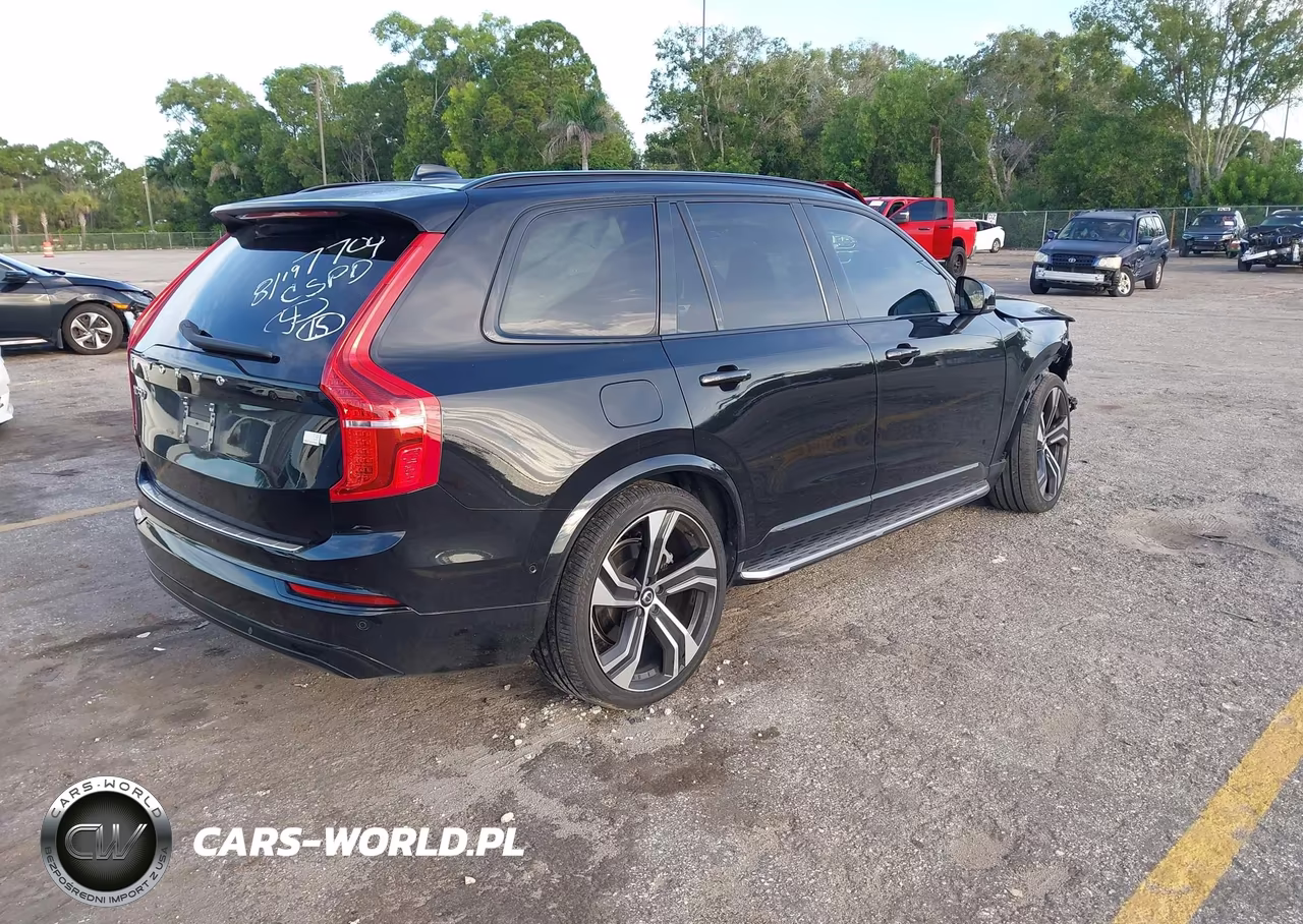 2022 Volvo Xc90 Recharge Plug-In Hybrid T8 R-Design 7 Passenger VIN:YV4BR0CM1N1777704 - 4