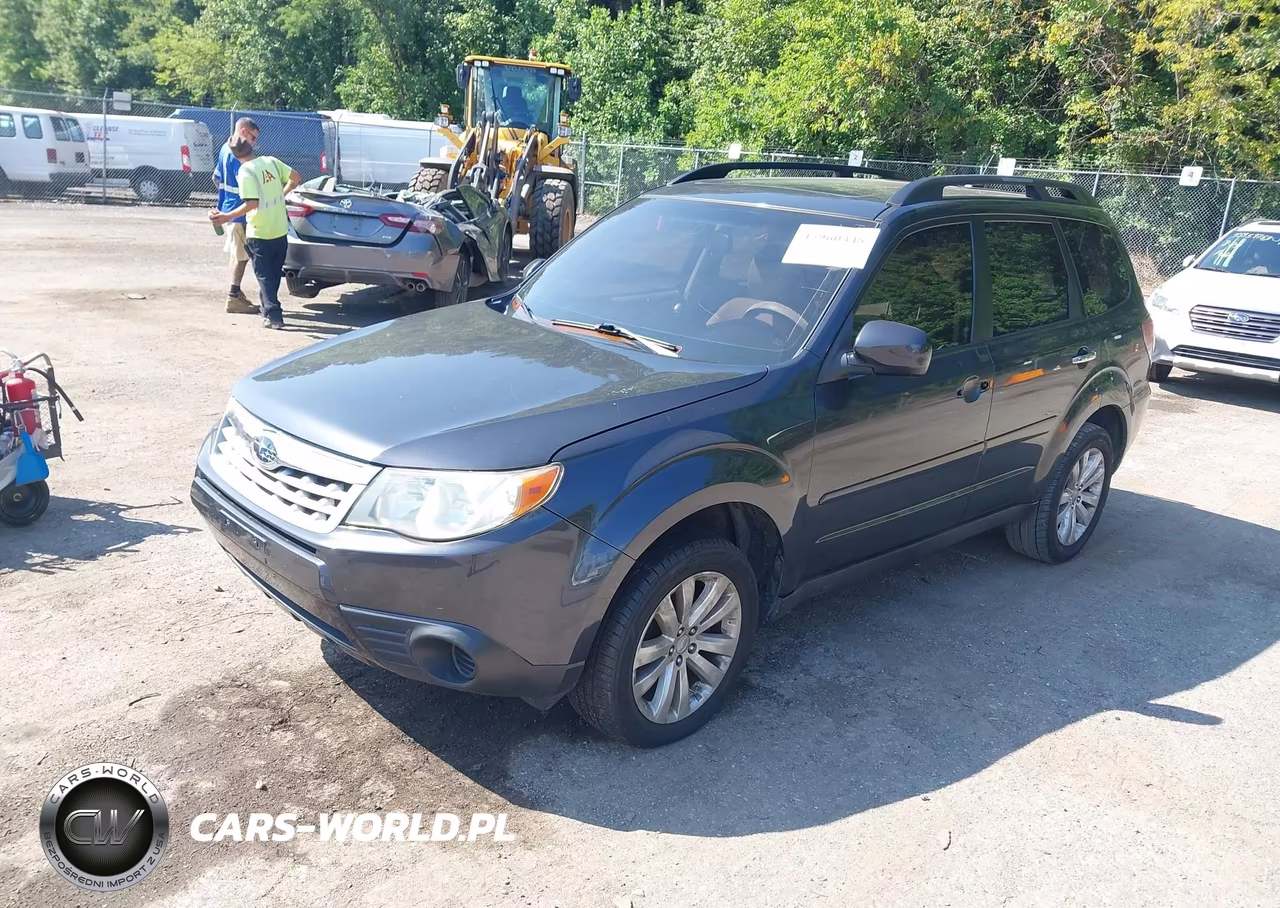 2012 Subaru Forester 2.5X Premium VIN:JF2SHADC7CH425833 - 2