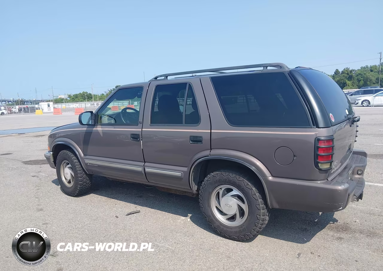 2000 Chevrolet Blazer VIN:1GNDT13WXY2284582 - 14