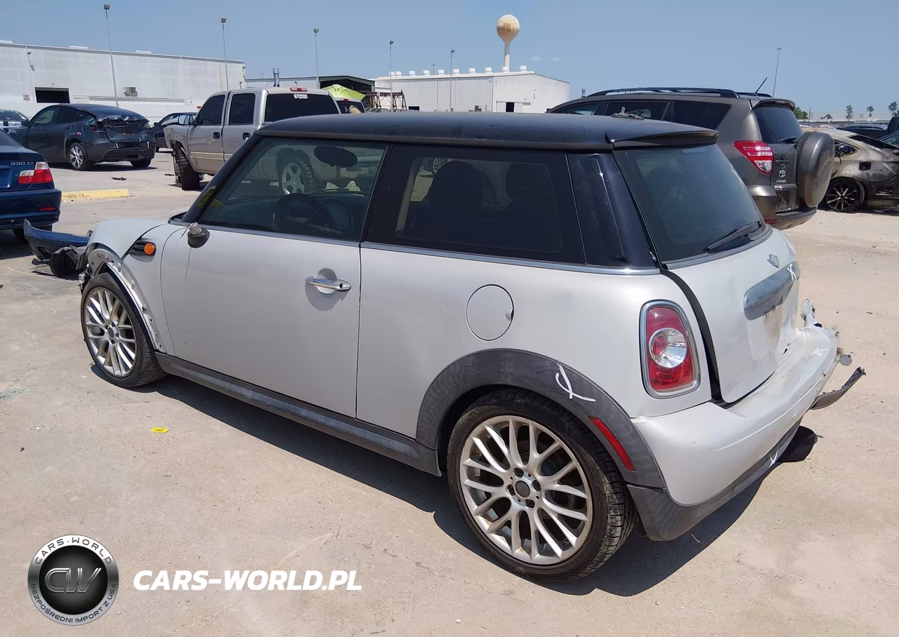 2013 Mini Hardtop Cooper VIN:WMWSU3C56DT682812 - 3