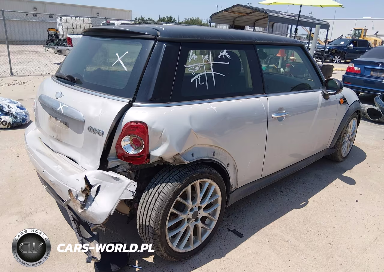 2013 Mini Hardtop Cooper VIN:WMWSU3C56DT682812 - 4