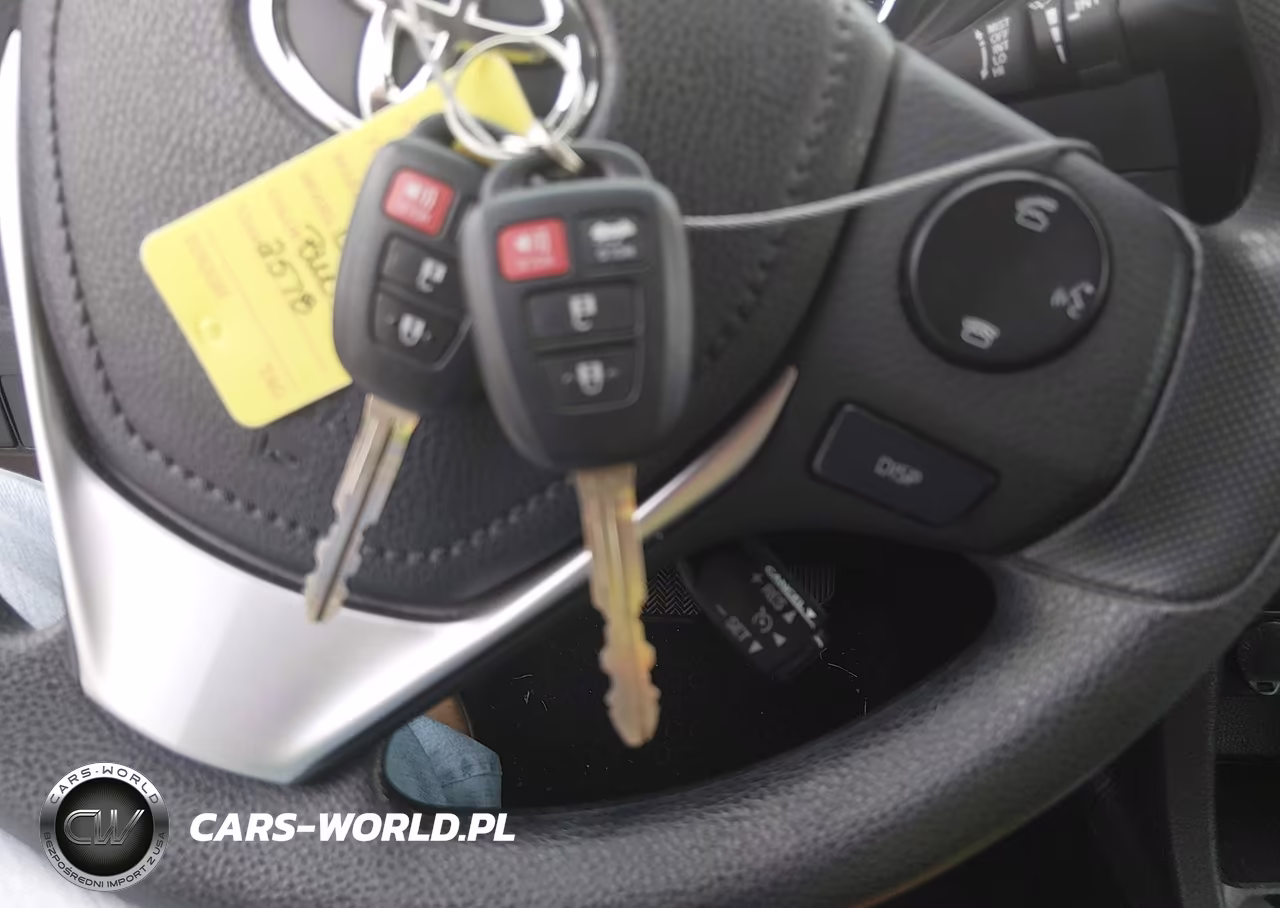 2016 Toyota Corolla Le VIN:5YFBURHE0GP522578 - 11