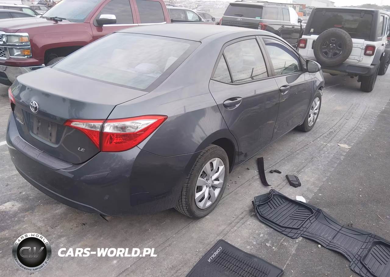 2016 Toyota Corolla Le VIN:5YFBURHE0GP522578 - 4
