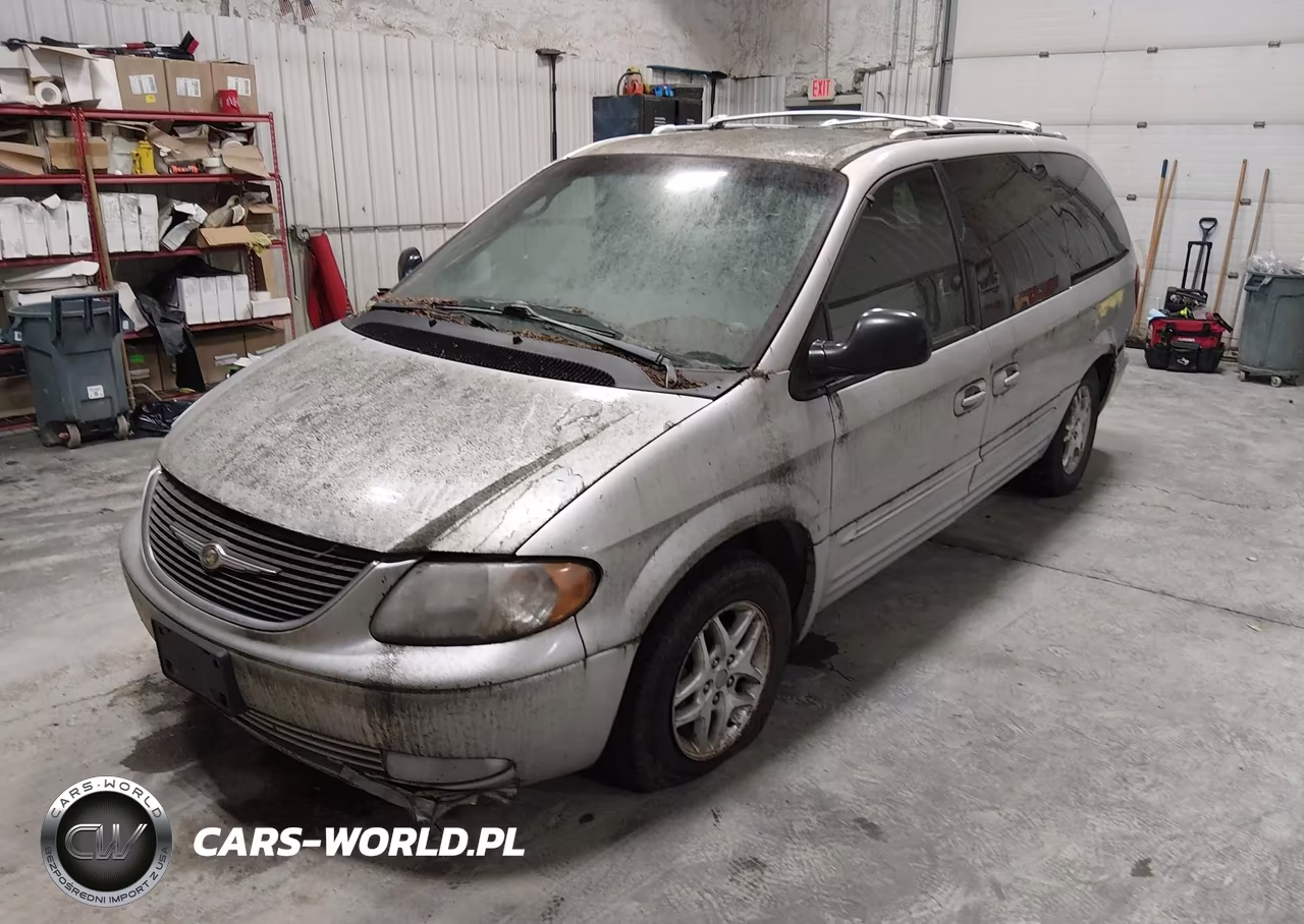 2002 Chrysler Town & Country Limited VIN:2C8GT64L42R696981 - 2