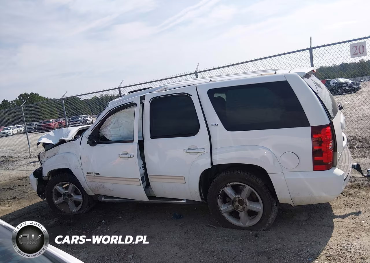 2011 Chevrolet Tahoe Lt VIN:1GNSKBE06BR225083 - 15