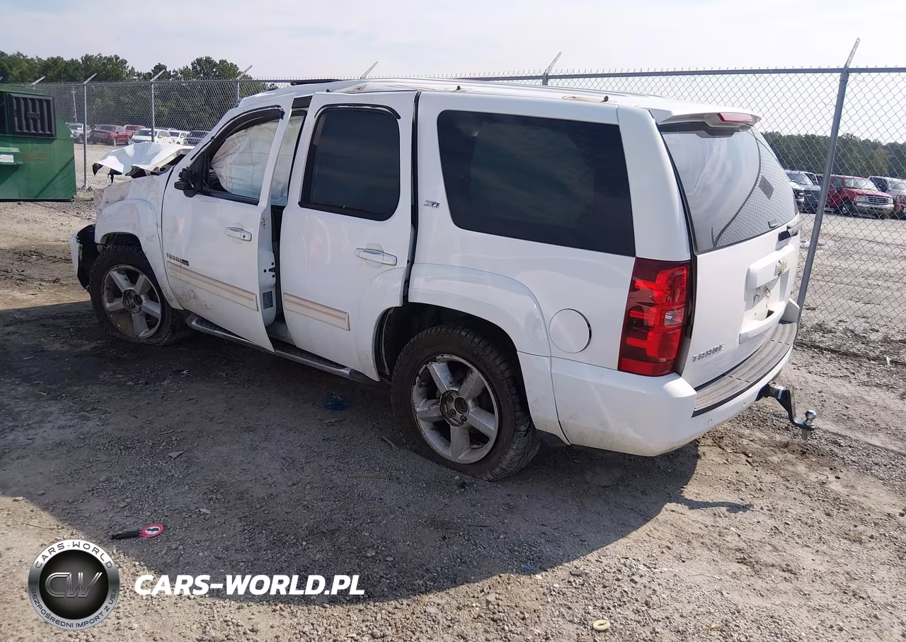 2011 Chevrolet Tahoe Lt VIN:1GNSKBE06BR225083 - 3