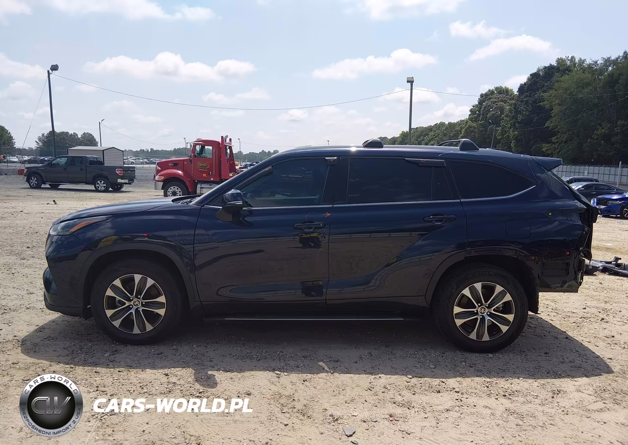 2022 Toyota Highlander Xle VIN:5TDGZRAH4NS137699 - 15