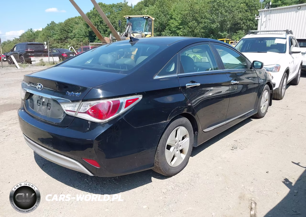 2012 Hyundai Sonata Hybrid VIN:KMHEC4A49CA042893 - 4
