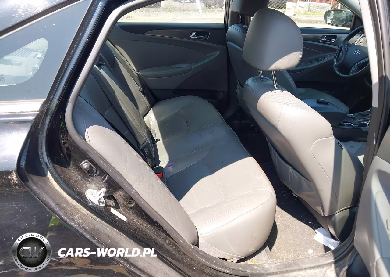 2012 Hyundai Sonata Hybrid VIN:KMHEC4A49CA042893 - 8