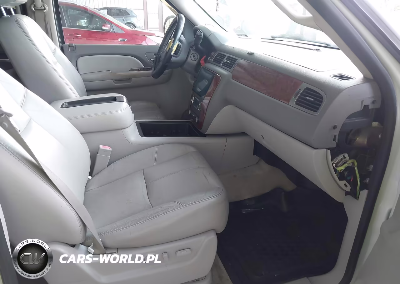 2007 Chevrolet Tahoe Lt VIN:1GNFC13027J405923 - 5