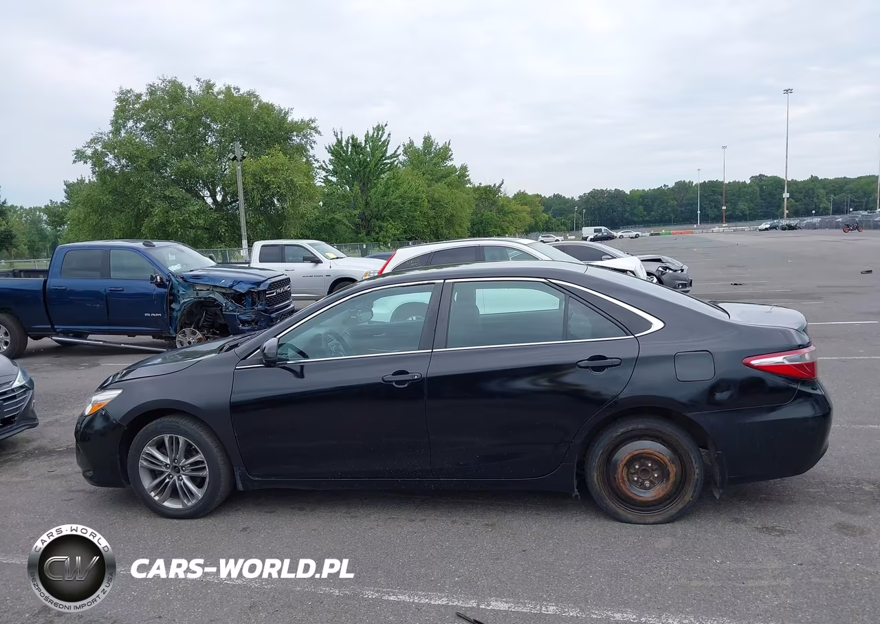2017 Toyota Camry Le VIN:4T1BF1FK3HU615700 - 14