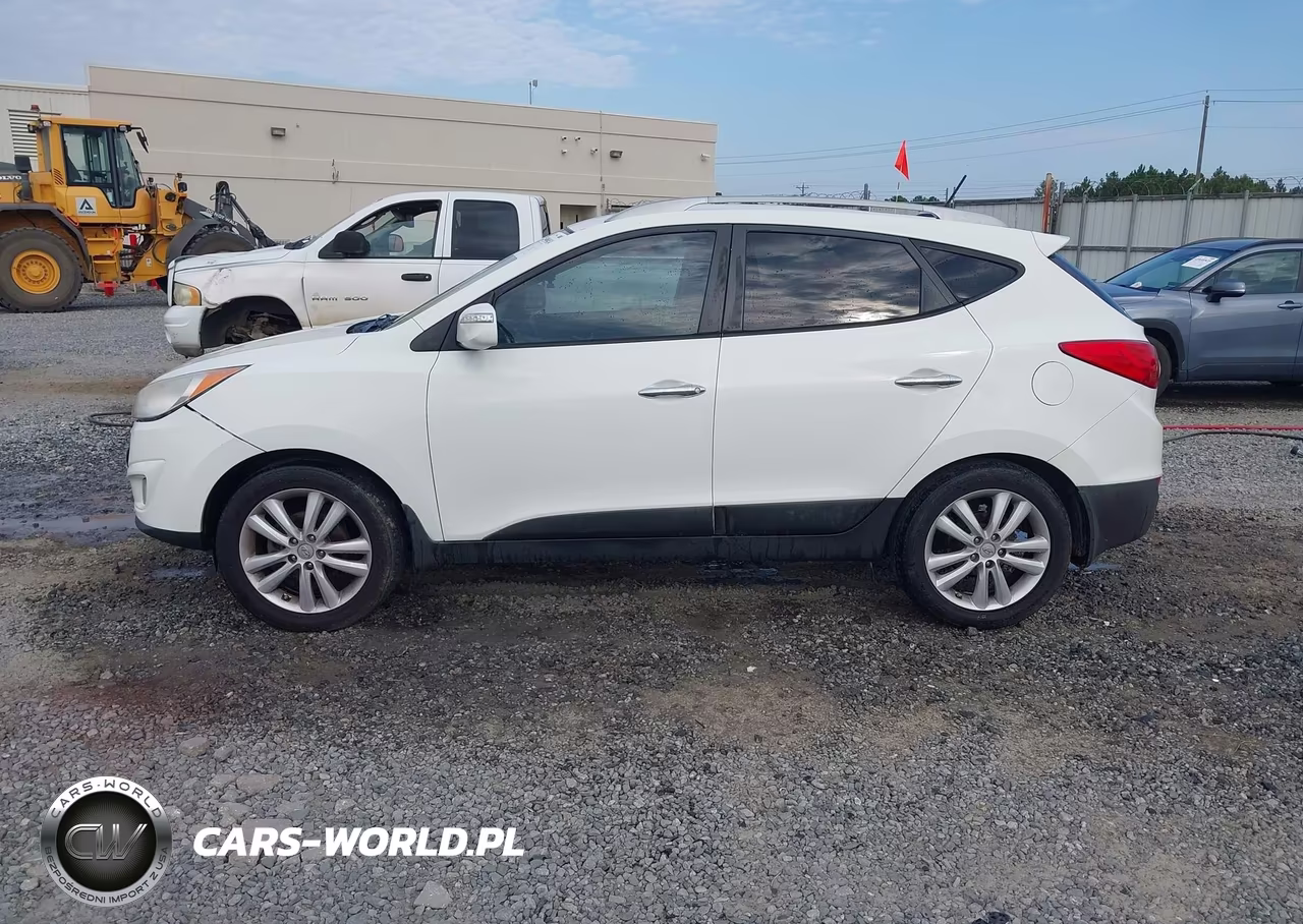 2011 Hyundai Tucson Limited VIN:KM8JU3AC2BU296780 - 14