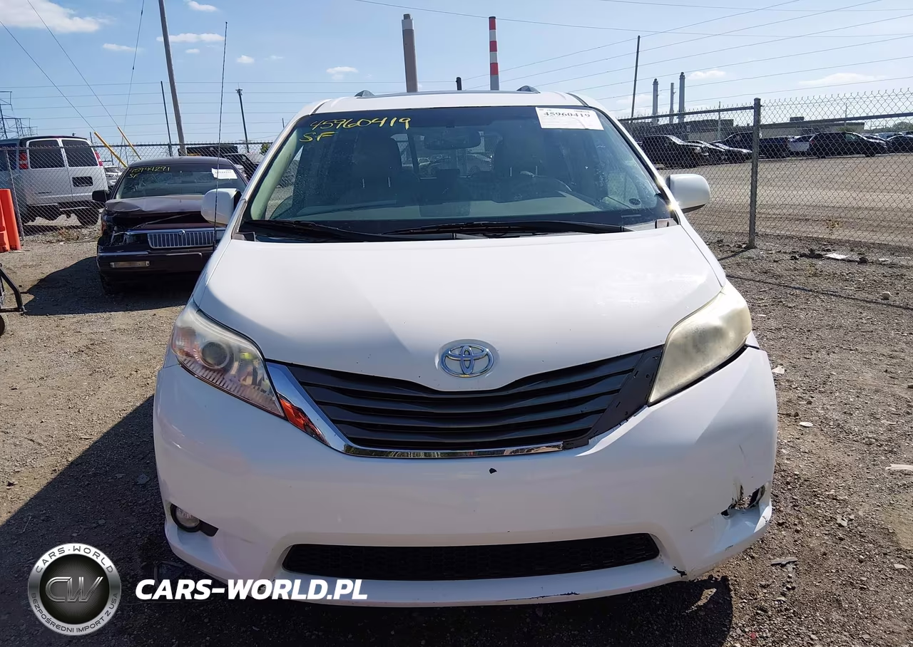 2013 Toyota Sienna Xle V6 8 Passenger VIN:5TDYK3DC4DS335185 - 12
