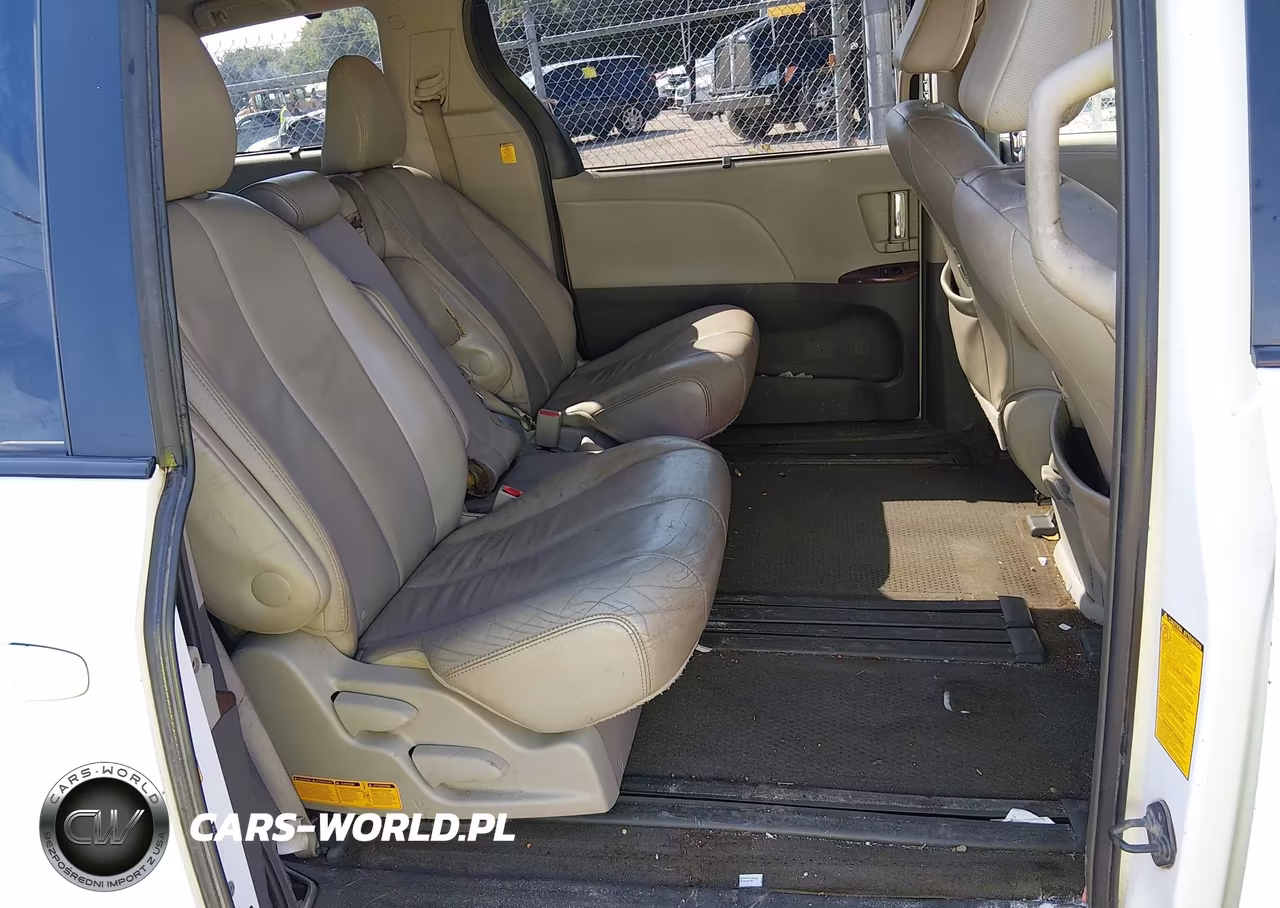 2013 Toyota Sienna Xle V6 8 Passenger VIN:5TDYK3DC4DS335185 - 8