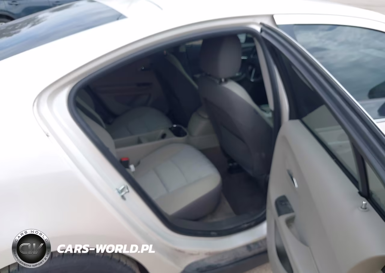 2013 Chevrolet Volt VIN:1G1RA6E44DU124668 - 8