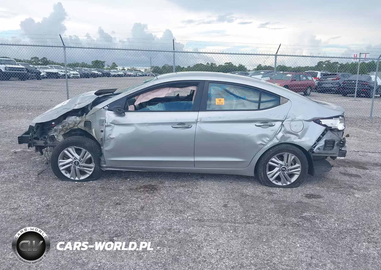 2020 Hyundai Elantra Sel VIN:5NPD84LF3LH566212 - 13