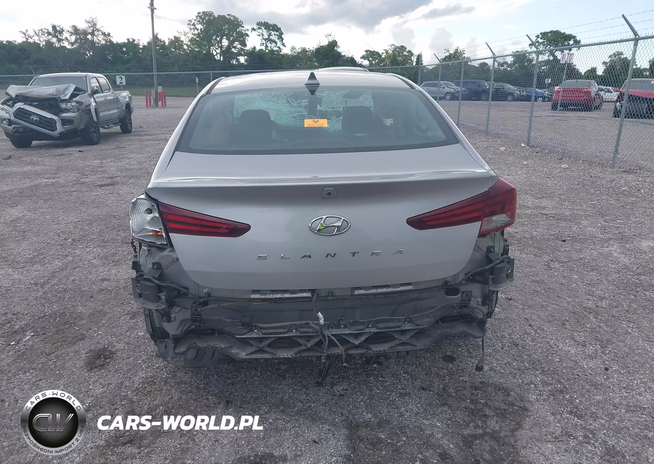 2020 Hyundai Elantra Sel VIN:5NPD84LF3LH566212 - 15