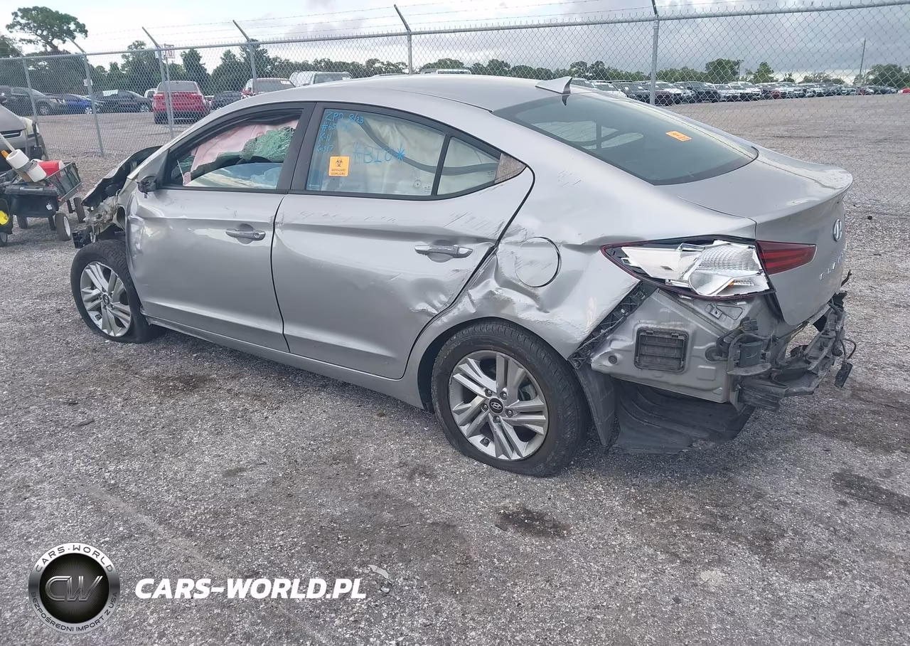 2020 Hyundai Elantra Sel VIN:5NPD84LF3LH566212 - 3