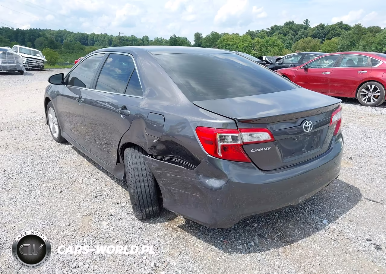 2014 Toyota Camry Se VIN:4T1BF1FK6EU819449 - 3