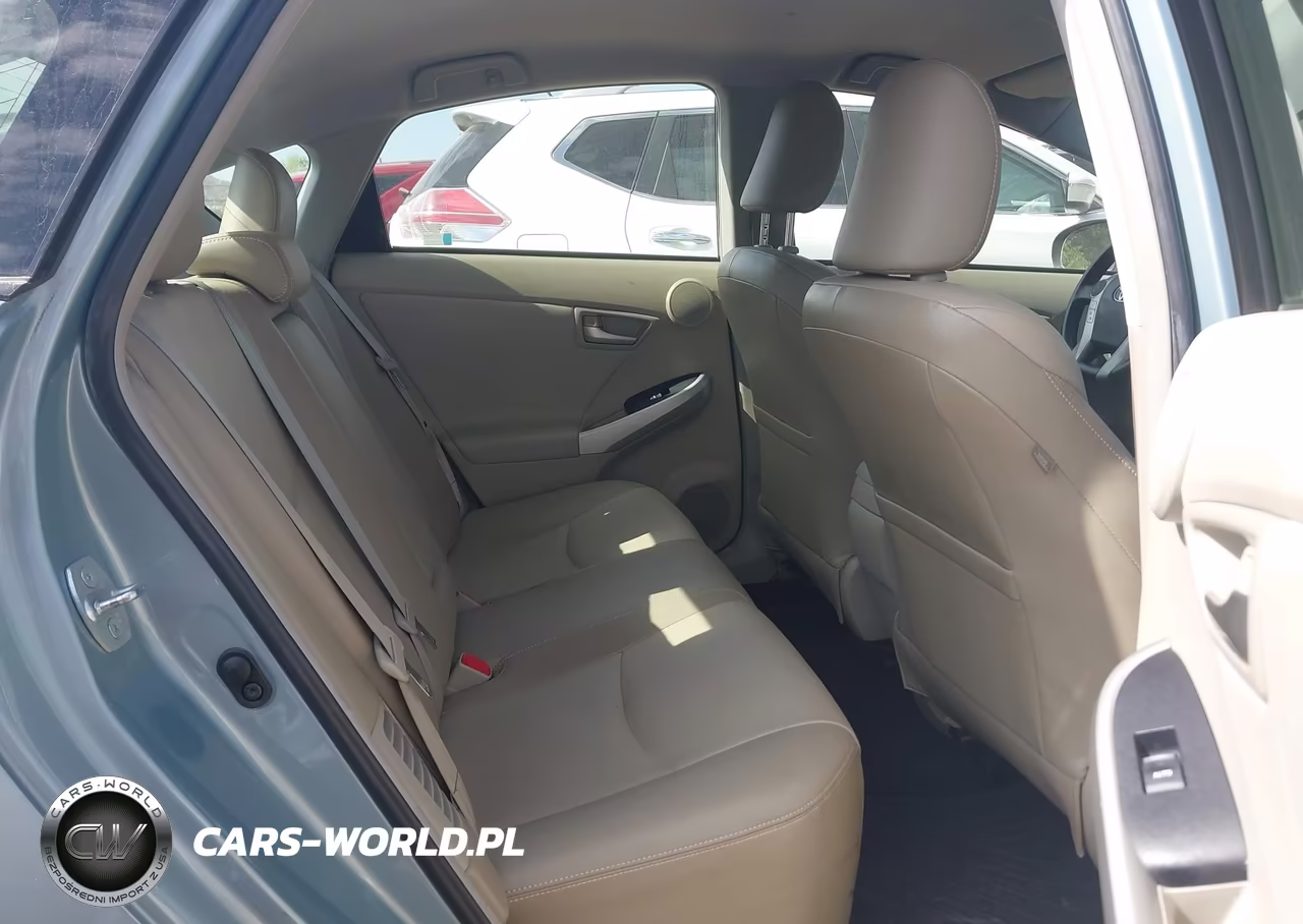 2015 Toyota Prius Four VIN:JTDKN3DU9F1884323 - 8