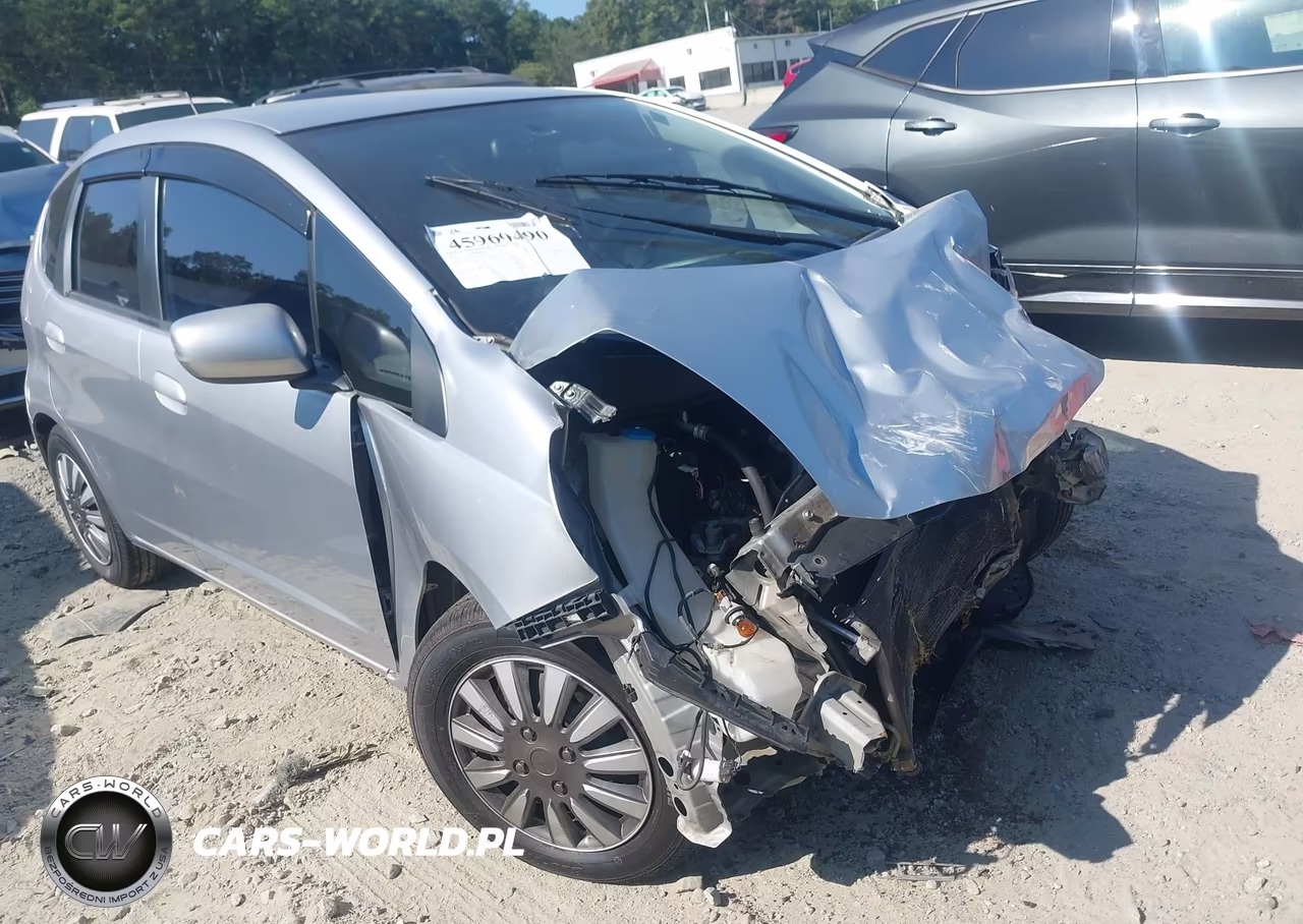 2013 Honda Fit VIN:JHMGE8H39DC066157 - 1