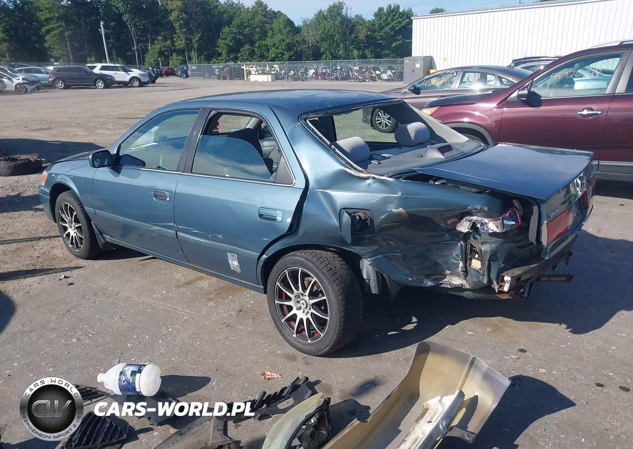2000 Toyota Camry Ce VIN:4T1BG22K5YU997611 - 3