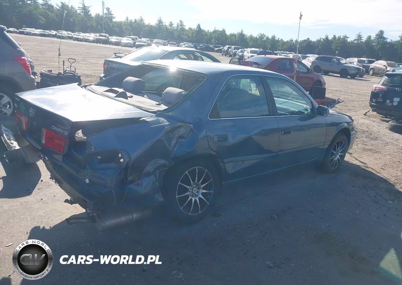 2000 Toyota Camry Ce VIN:4T1BG22K5YU997611 - 4