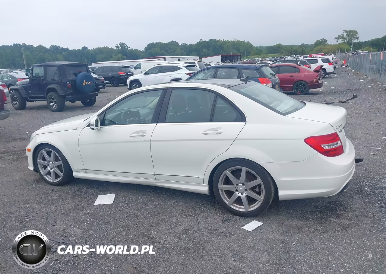 2012 Mercedes-Benz C 300 Sport 4Matic VIN:WDDGF8BB9CR201248 - 14