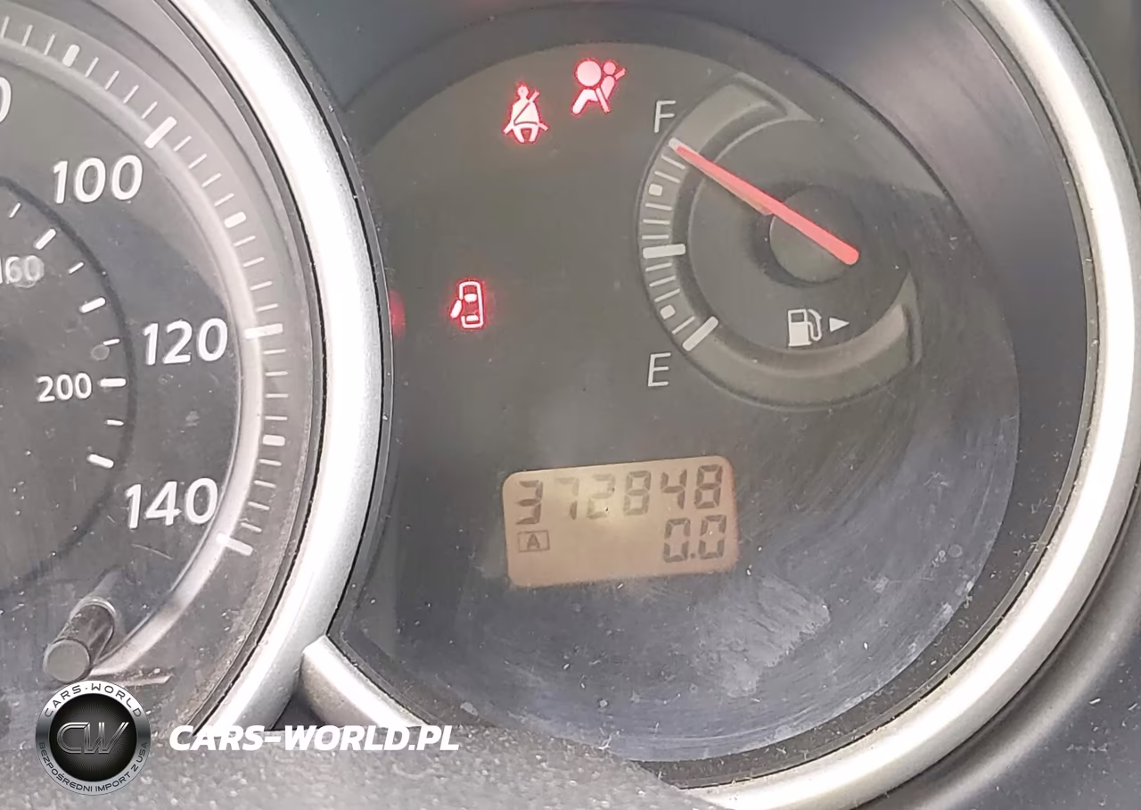 2010 Nissan Versa 1.6 VIN:3N1CC1AP2AL434207 - 15