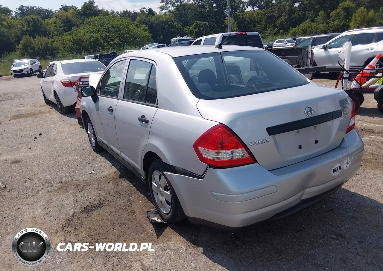 2010 Nissan Versa 1.6 VIN:3N1CC1AP2AL434207 - 3