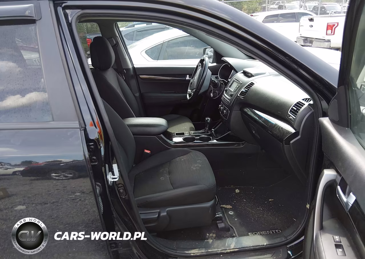 2014 Kia Sorento Lx VIN:5XYKTCA69EG525791 - 5