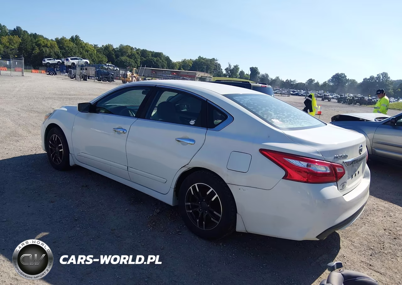 2016 Nissan Altima 2.5 S VIN:1N4AL3AP2GC110510 - 3