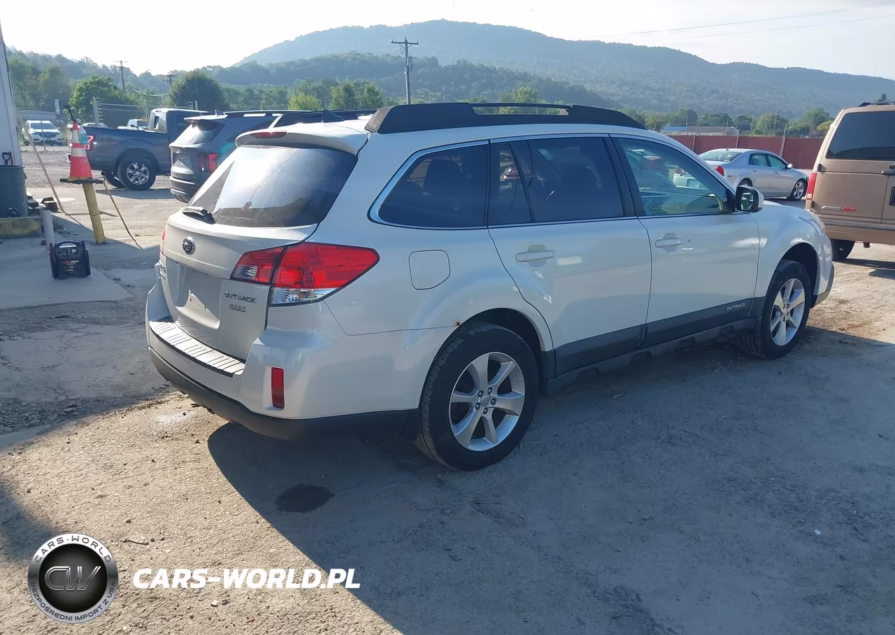 2014 Subaru Outback 2.5I Limited VIN:4S4BRBLC0E3221325 - 4