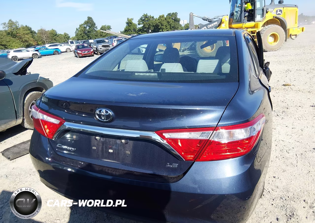 2017 Toyota Camry Le VIN:4T1BF1FK9HU684049 - 15