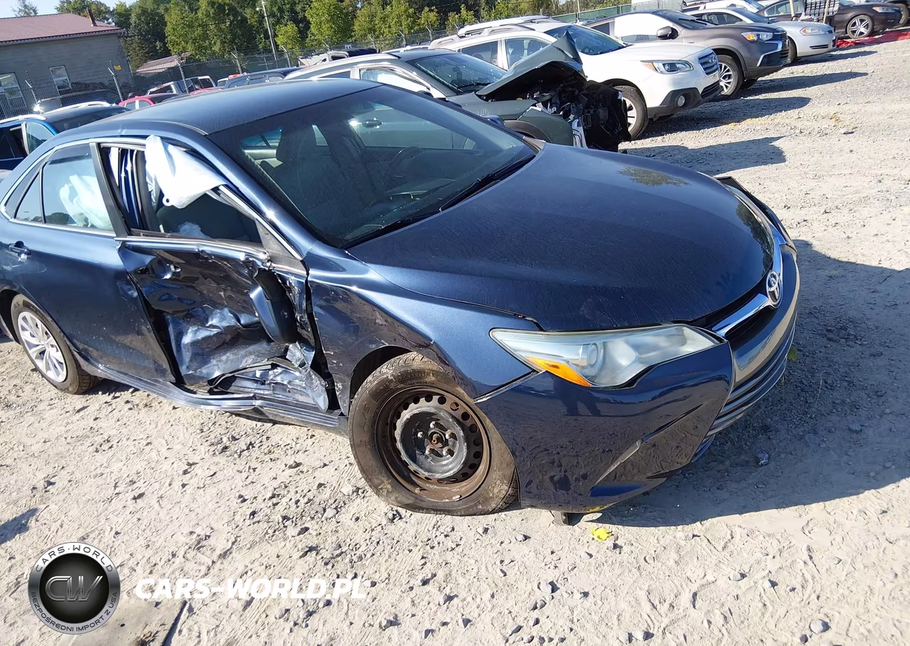 2017 Toyota Camry Le VIN:4T1BF1FK9HU684049 - 6