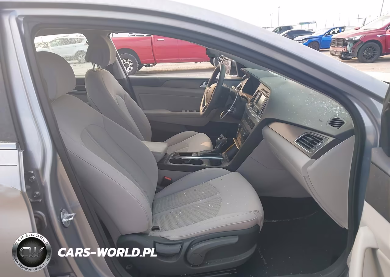 2015 Hyundai Sonata Sport VIN:5NPE34AF3FH019919 - 5