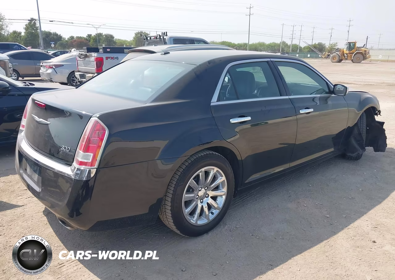 2012 Chrysler 300 Limited VIN:2C3CCACG0CH179518 - 4
