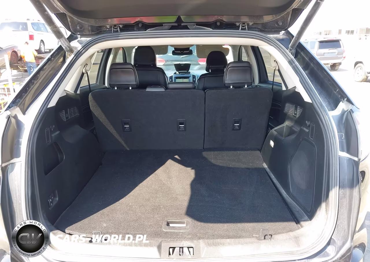 2018 Ford Edge Titanium VIN:2FMPK4K93JBB64043 - 17