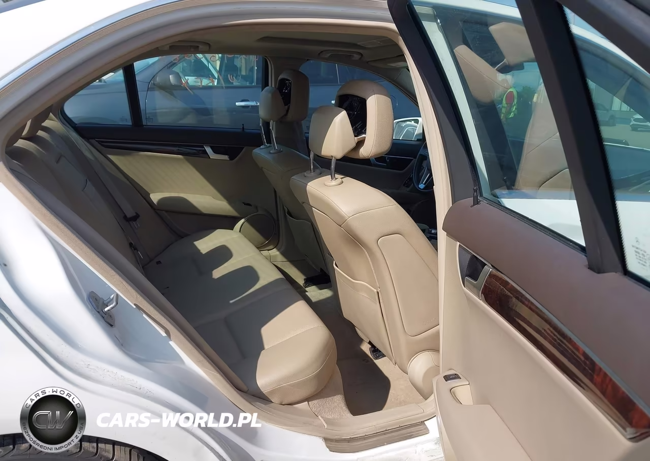 2013 Mercedes-Benz C 300 Sport 4Matic VIN:WDDGF8AB2DR267482 - 8