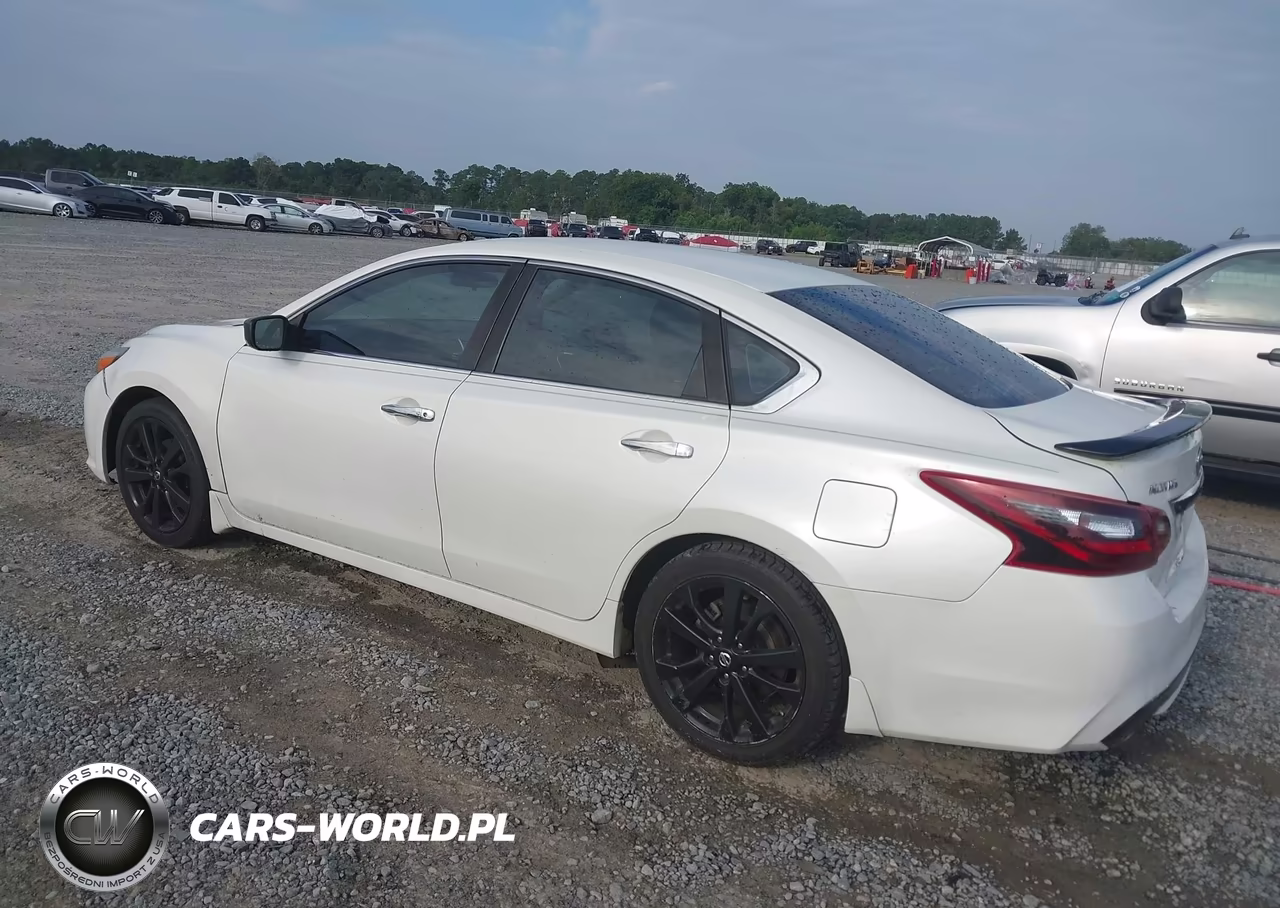 2017 Nissan Altima 2.5 Sr VIN:1N4AL3AP2HC284224 - 3