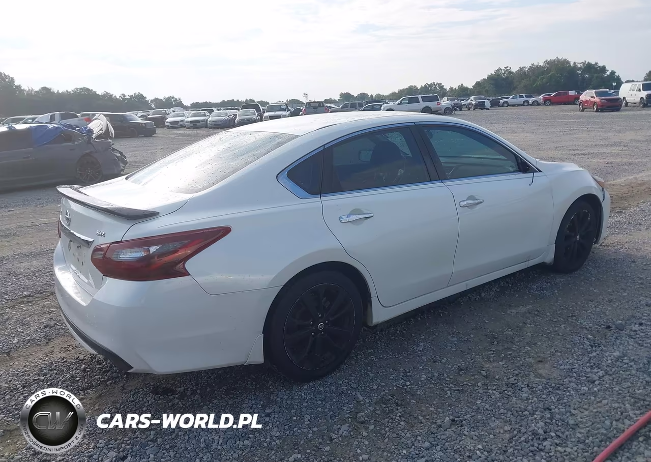 2017 Nissan Altima 2.5 Sr VIN:1N4AL3AP2HC284224 - 4