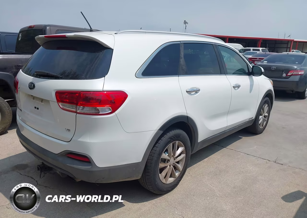 2017 Kia Sorento 3.3L Lx VIN:5XYPGDA58HG187439 - 4