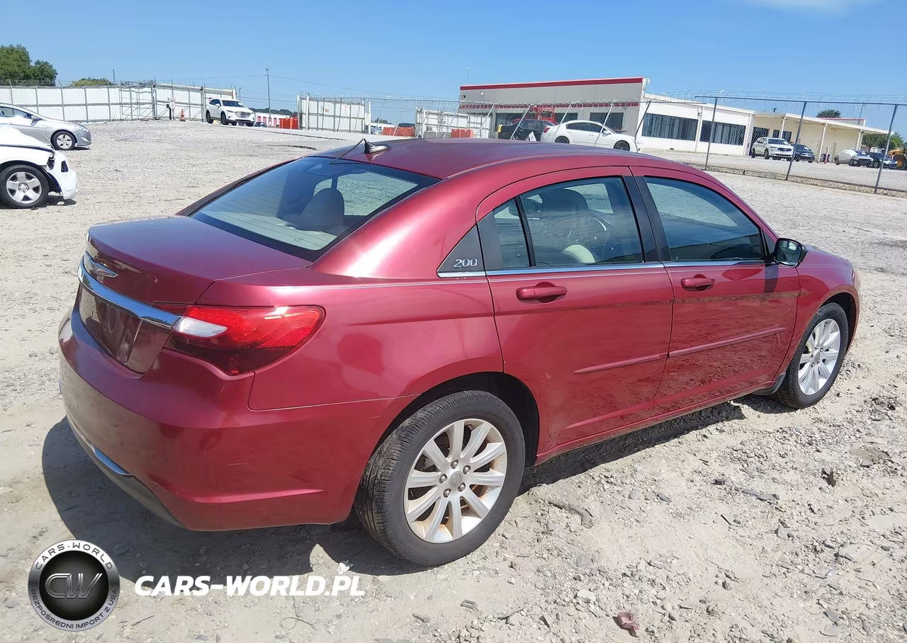 2012 Chrysler 200 Touring VIN:1C3CCBBB5CN154827 - 4