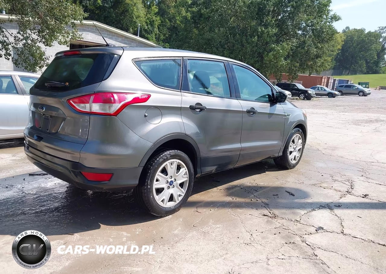 2014 Ford Escape S VIN:1FMCU0F71EUC16148 - 4