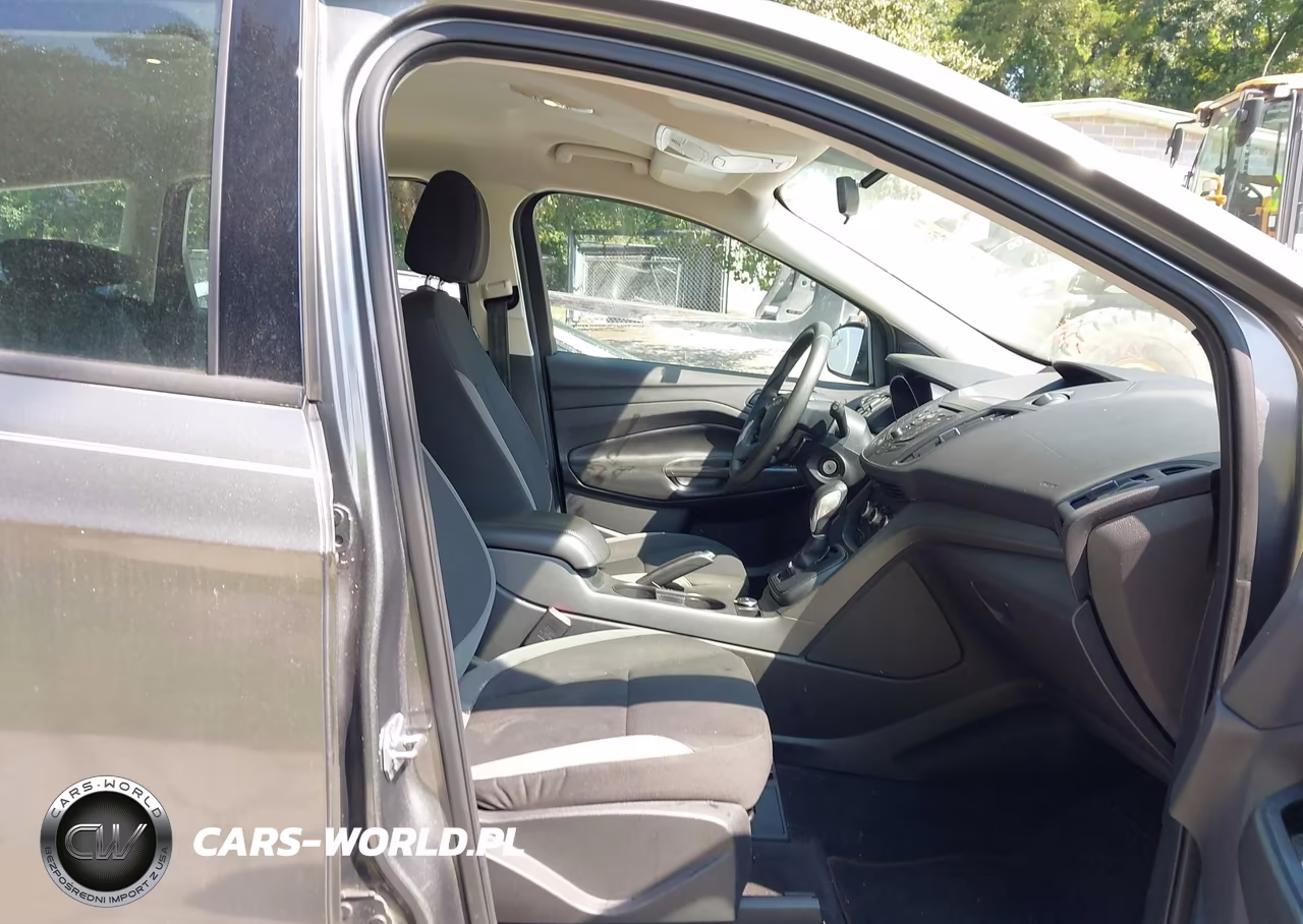 2014 Ford Escape S VIN:1FMCU0F71EUC16148 - 5