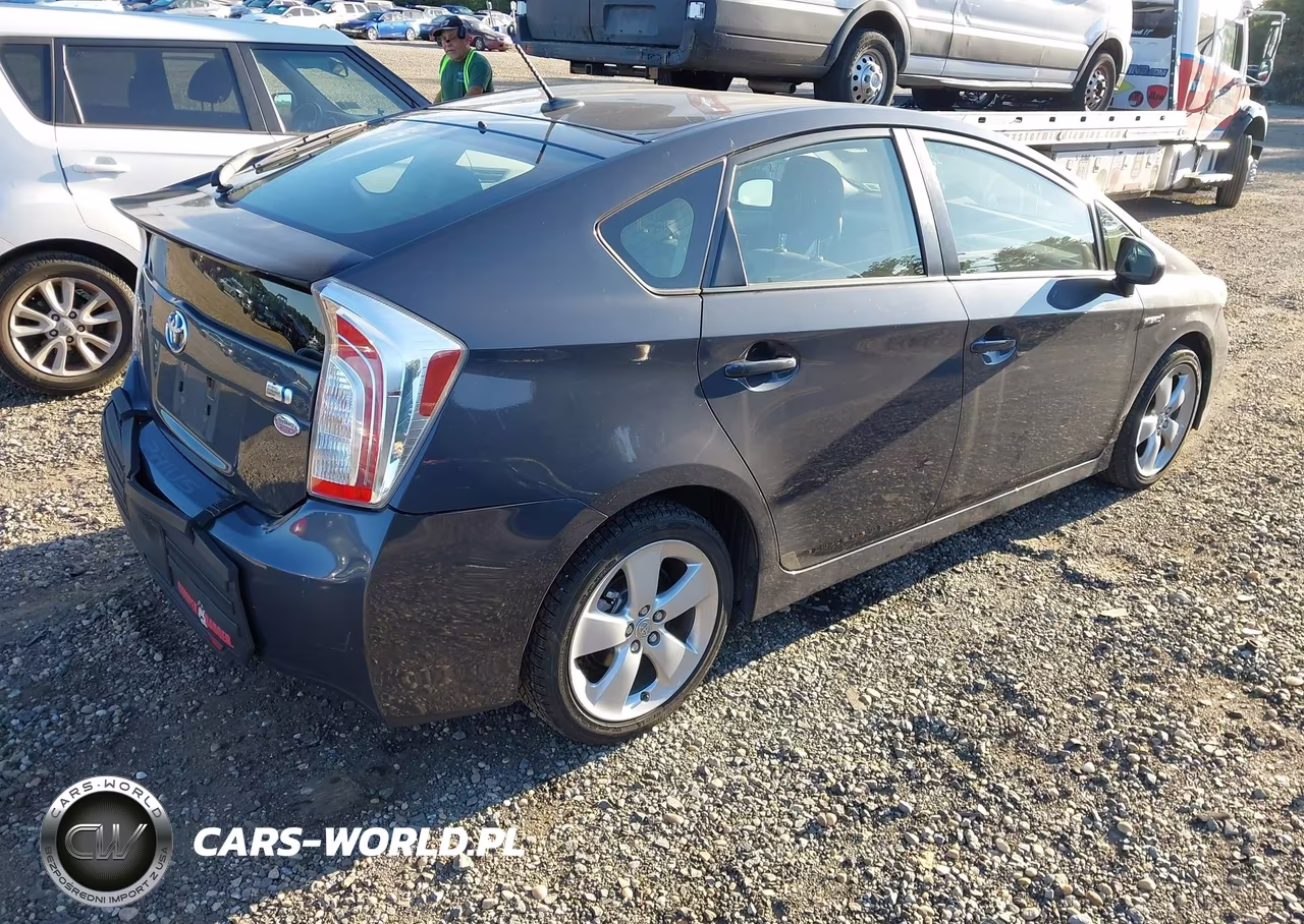 2012 Toyota Prius Five VIN:JTDKN3DU6C1550990 - 4
