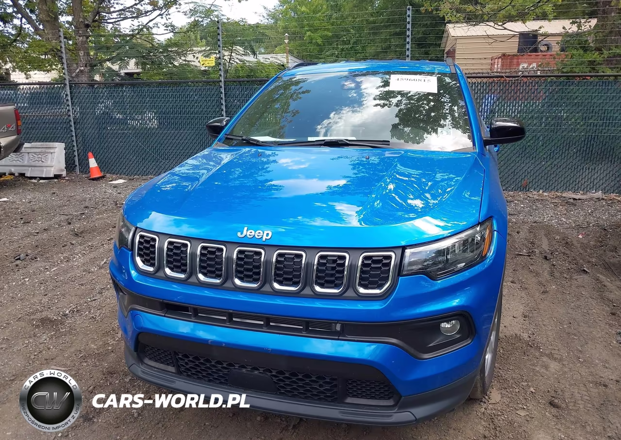 2025 Jeep Compass Latitude 4X4 VIN:3C4NJDBN2ST593885 - 12
